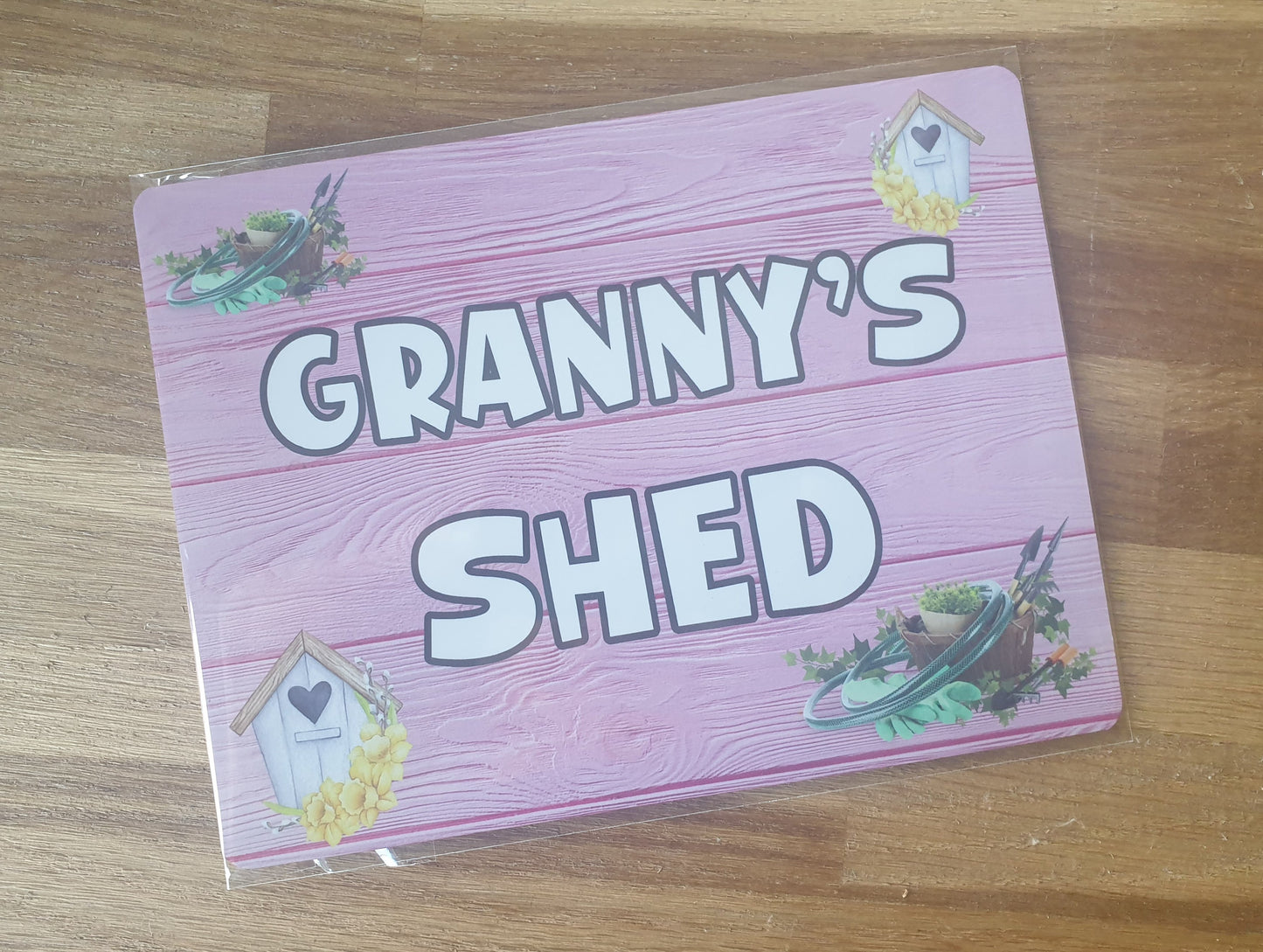 Granny Metal Sign Gift - Granny's Shed - Cute Fun Novelty Family Aluminium Present