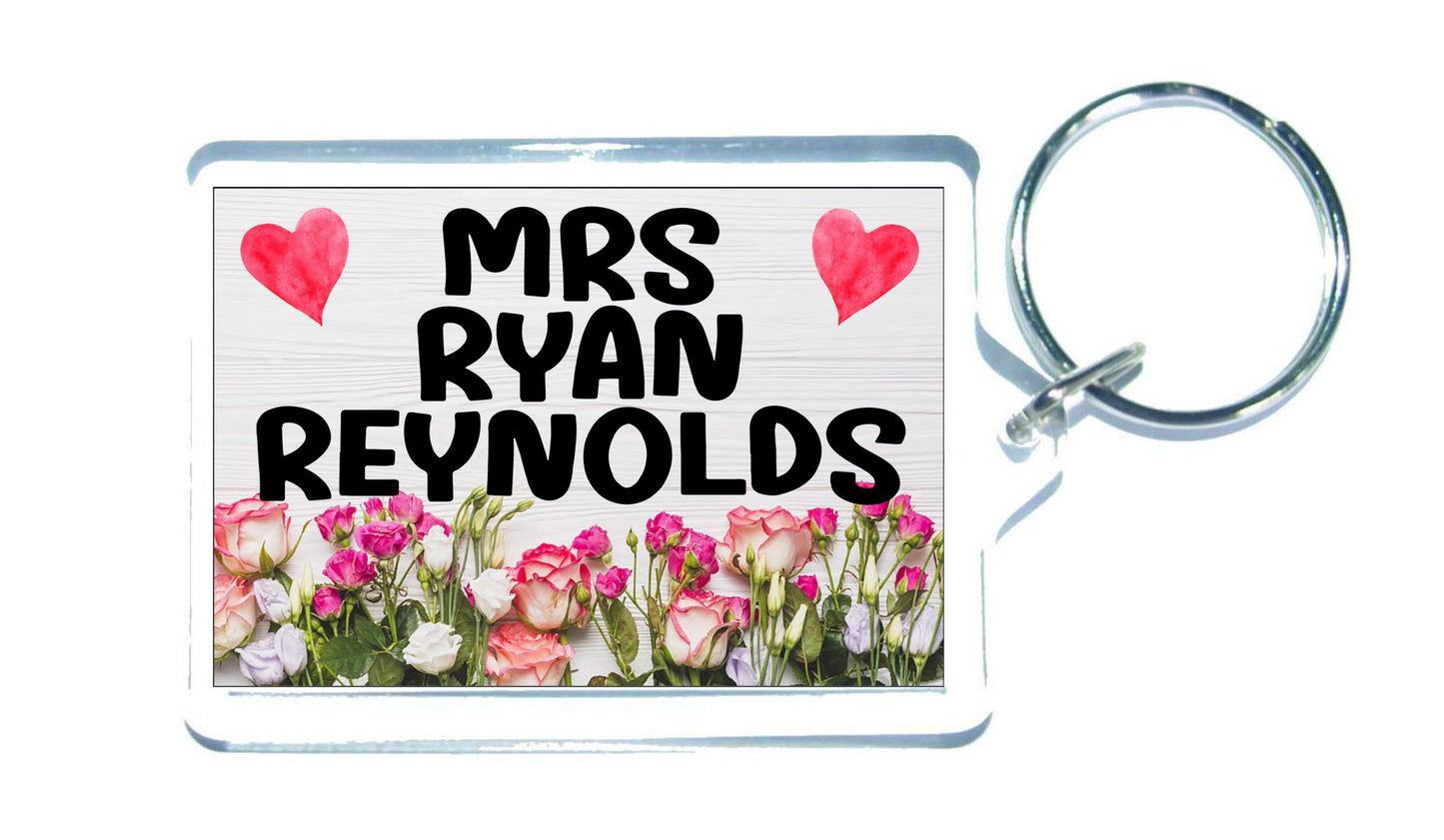 Mrs Ryan Reynolds Keyring Gift - Cute Fun Novelty Fan Thirst Movie Film Star Present