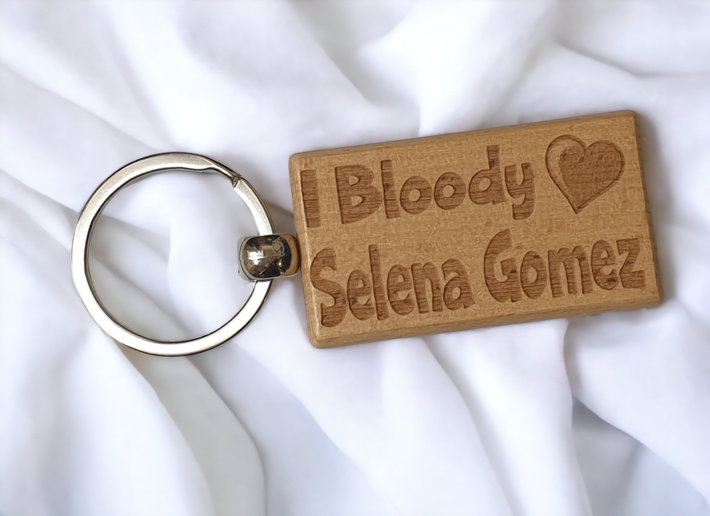 Selena Gomez Keyring Gift - I Bloody Love - Engraved Wooden Singer Movie TV Star Fan Nice Fun Cute Novelty Present