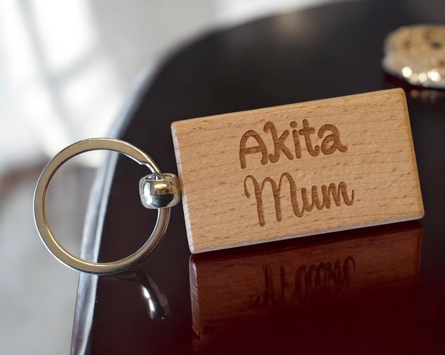 Akita Mum Keyring Gift - Nice Cute Engraved Wooden Key Fob Novelty Dog Owner Present