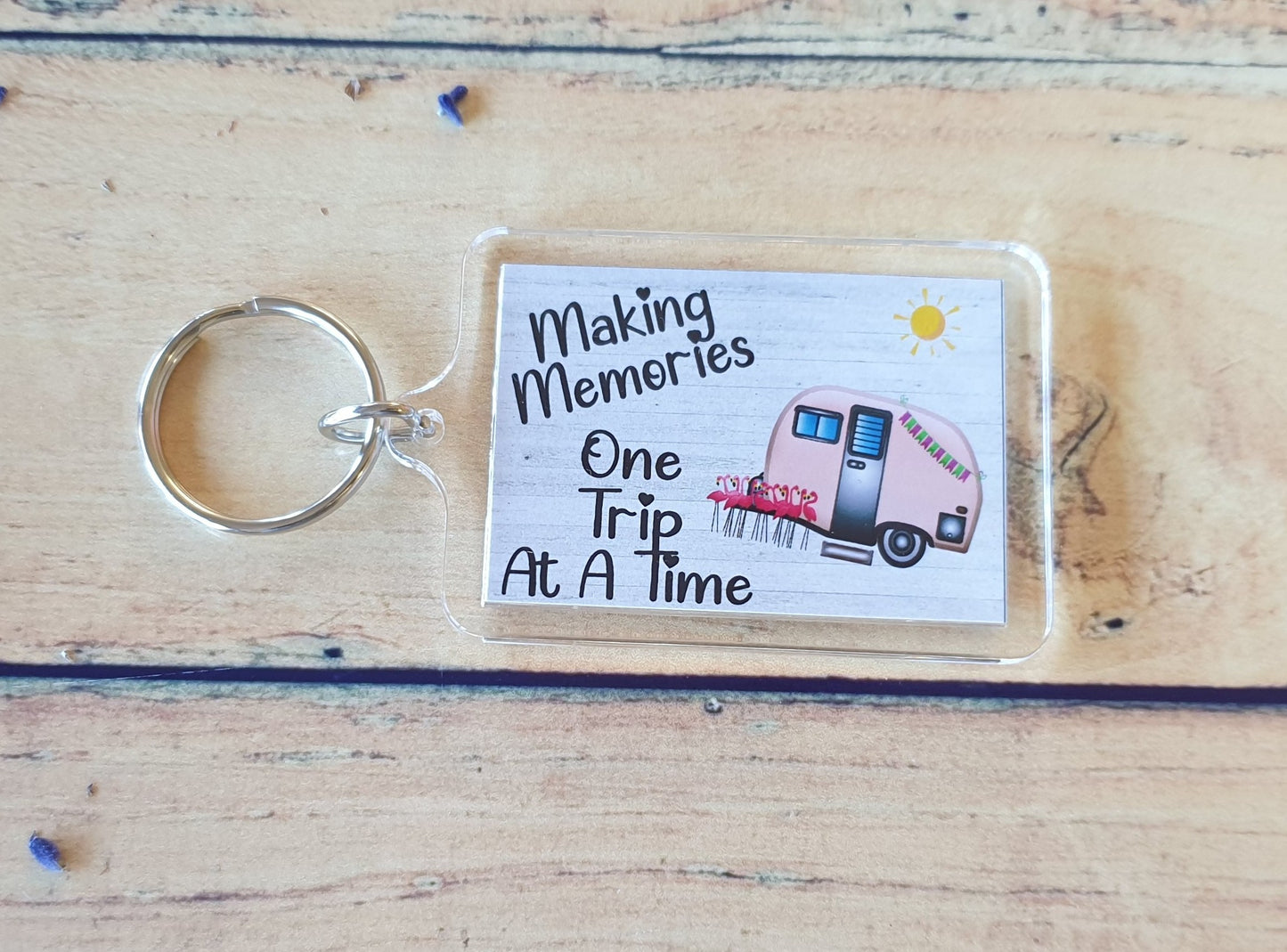 Caravan Keyring Gift - Making Memories One Trip at a Time - Nice Fun Cute Novelty Present