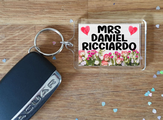 Mrs Daniel Ricciardo Keyring Gift -  Cute Fun Novelty Fan Thirst Racing Driver Present