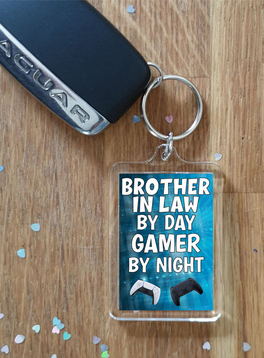 Brother in Law Gaming PS5 Keyring Gift - Brother in Law By Day Gamer By Night - Cute Fun Cheeky Novelty Present