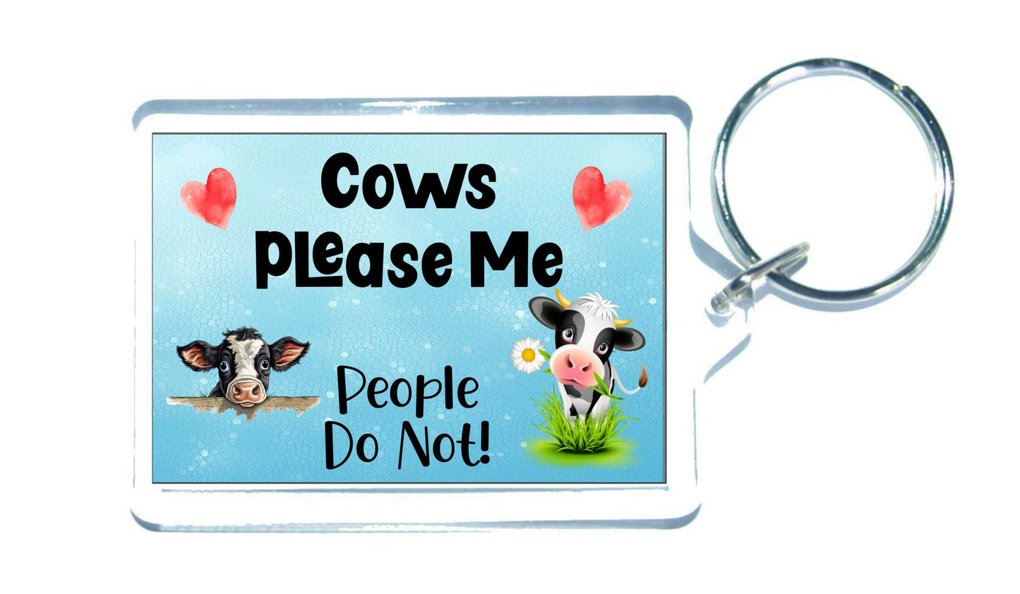 Cow Keyring Gift - Cows Please Me People Do Not - Fun Cute Novelty Animal Present