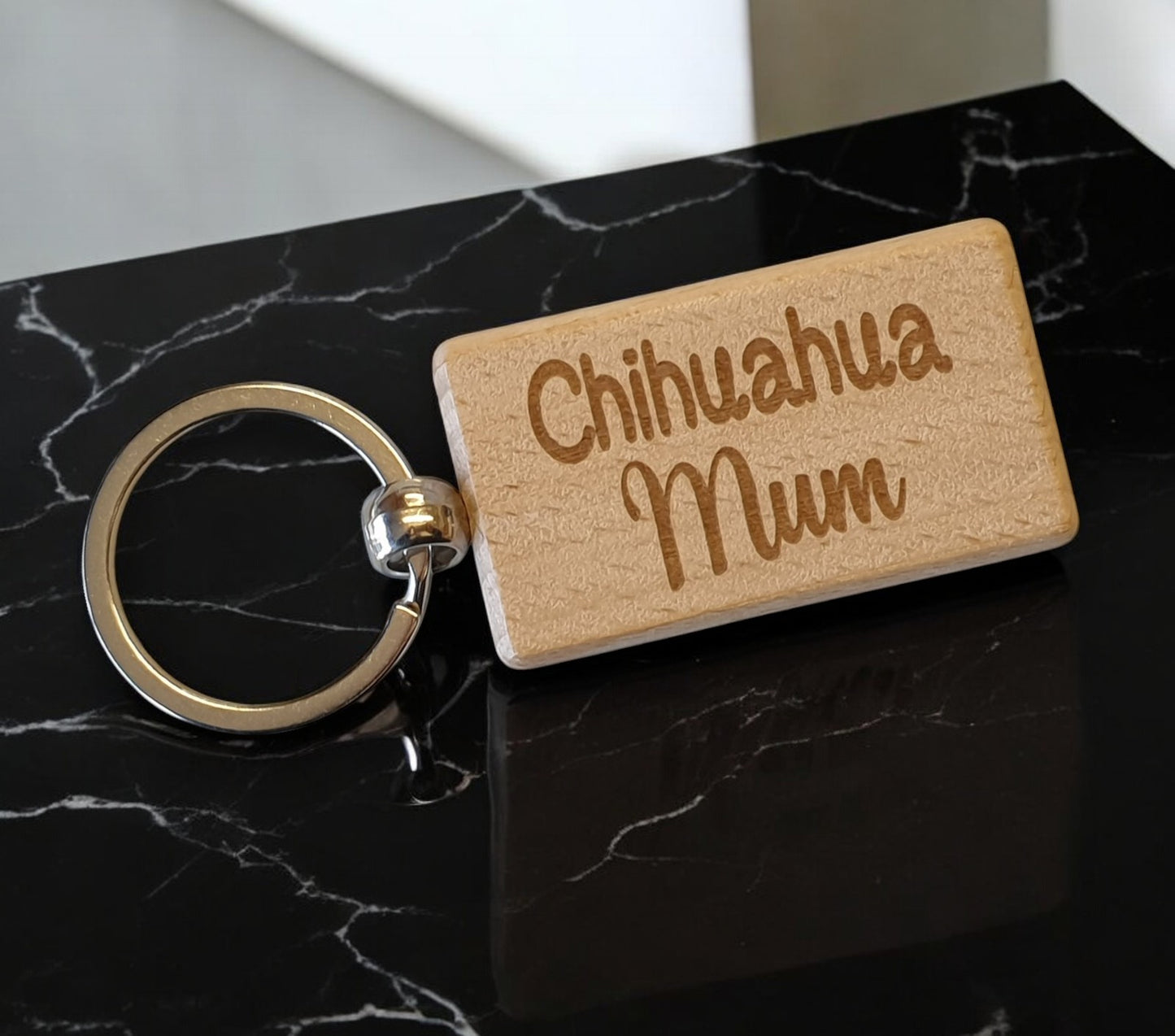 Chihuahua Mum Keyring Gift - Nice Cute Engraved Wooden Key Fob Novelty Dog Owner Present