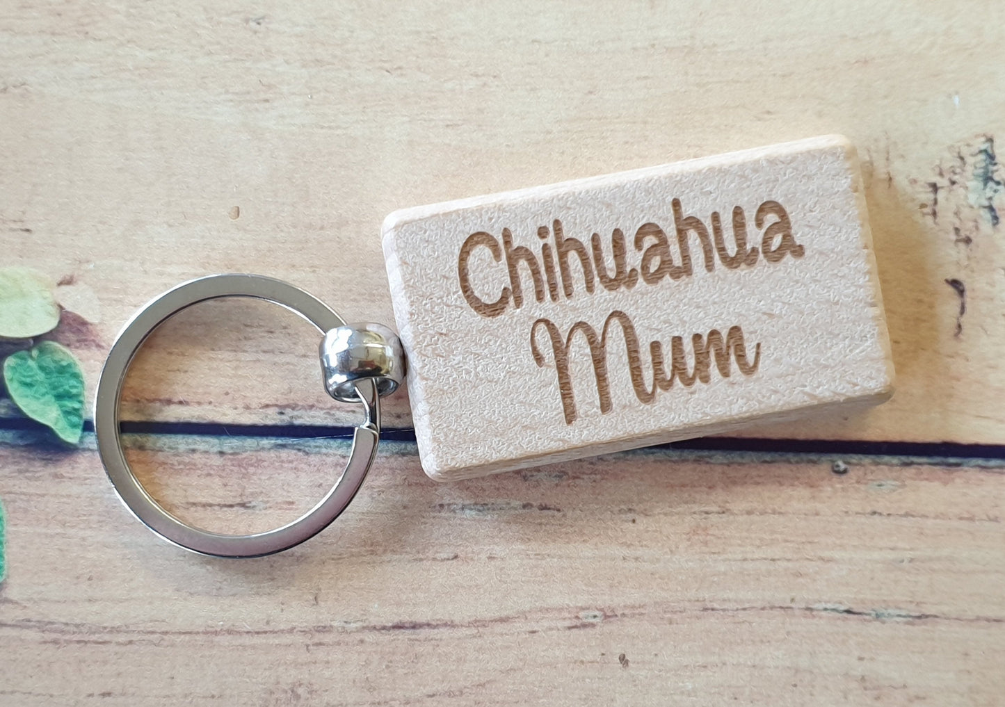 Chihuahua Mum Keyring Gift - Nice Cute Engraved Wooden Key Fob Novelty Dog Owner Present