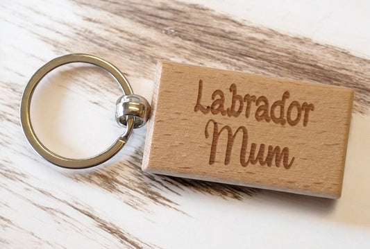 Labrador Mum Keyring Gift - Nice Cute Engraved Wooden Key Fob Novelty Dog Owner Present