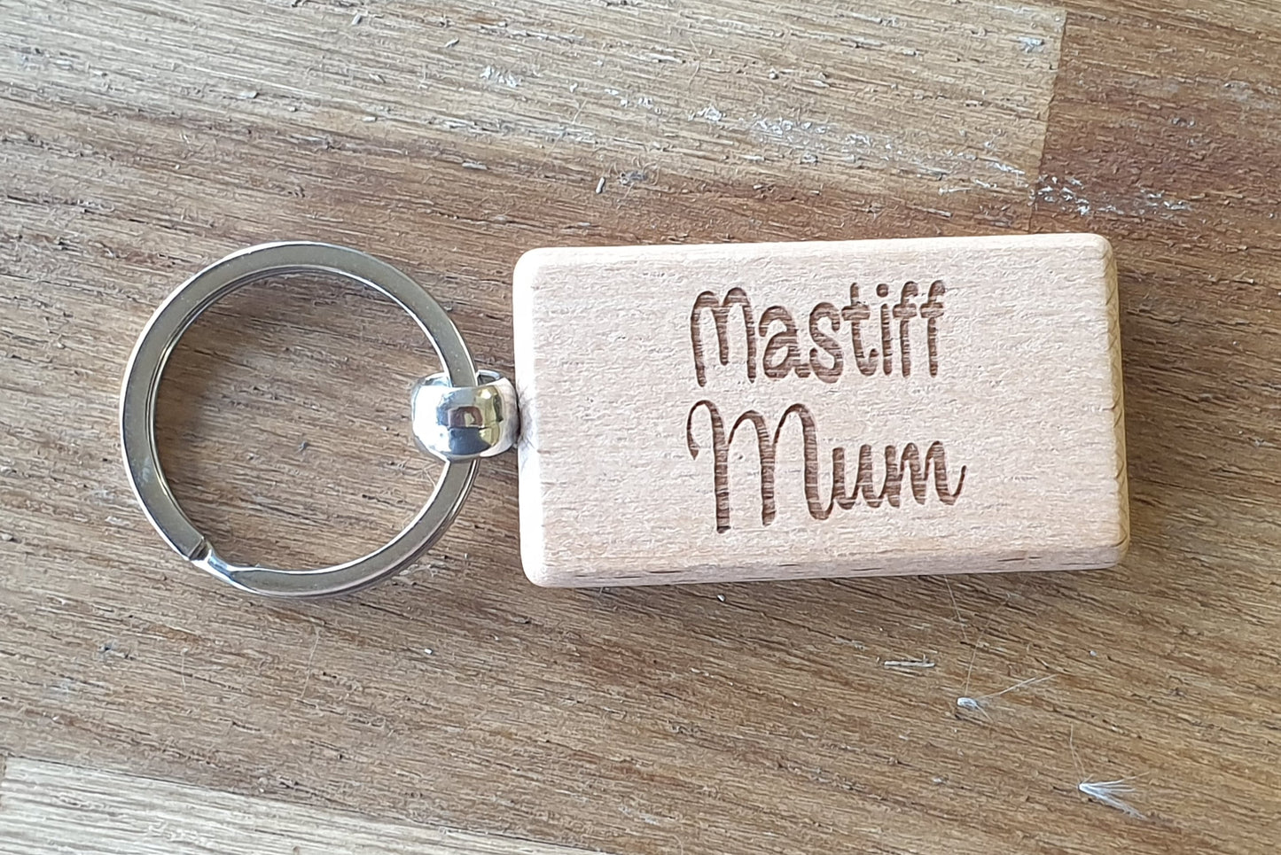 Mastiff Mum Keyring Gift - Nice Cute Engraved Wooden Key Fob Novelty Dog Owner Present