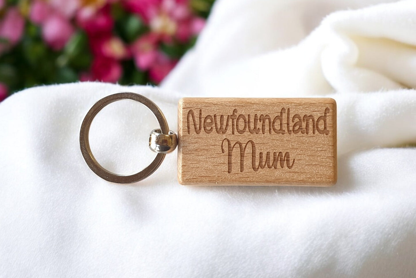 Newfoundland Mum Keyring Gift - Nice Cute Engraved Wooden Key Fob Novelty Dog Owner Present