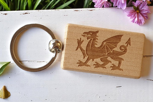 Fun Keyring Gift Welsh Wales Dragon Emblem Cute Engraved Wooden Key Fob Chain Fun Nice Custom Present