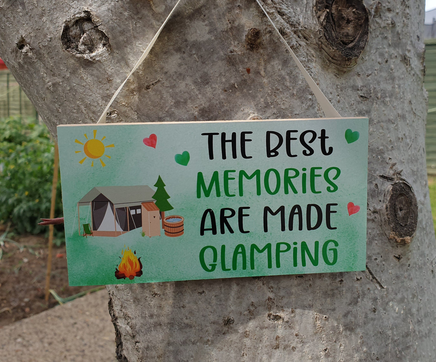 Fun Glamping Plaque - The Best Memories Are Made Glamping - Novelty Birthday Gift